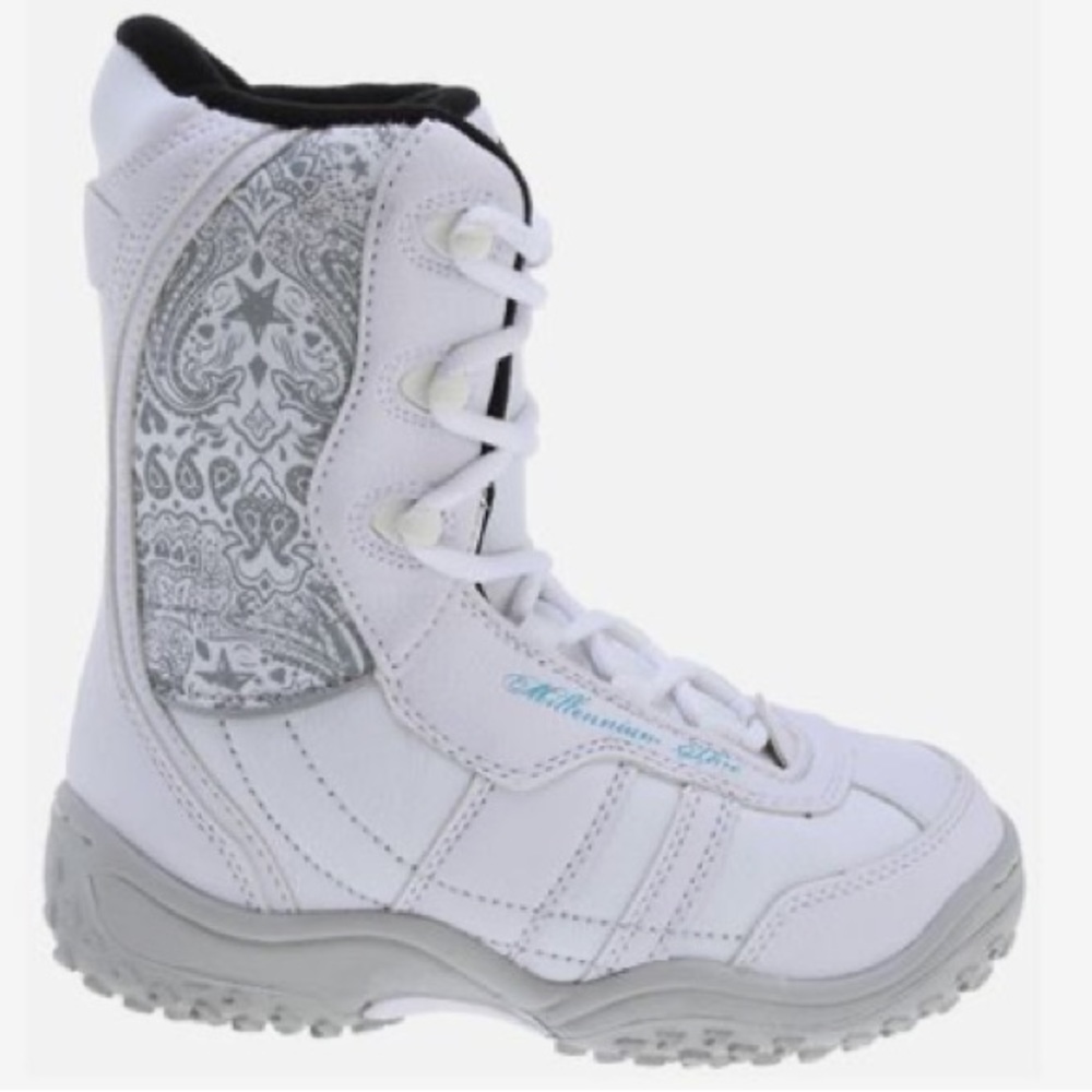 Millennium Three Snowboard Boots Women’s size 5